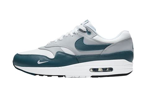 nike air max 1 teal green